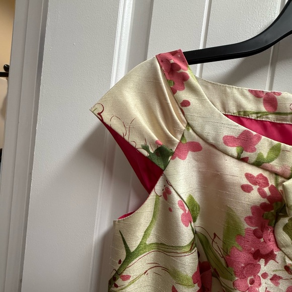 Signature By Robbie Bee Floral Pleated Keyhole Bow Front A-Line Dress Size 8 - Picture 9 of 10